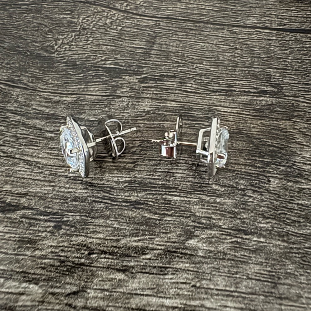Judith Ripka Earrings - Picture 5 of 5